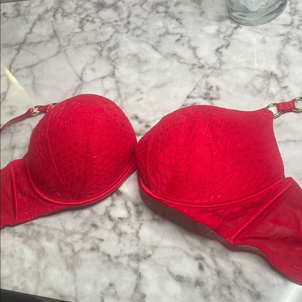 Victoria's Secret Vibrant Red Lace Bra